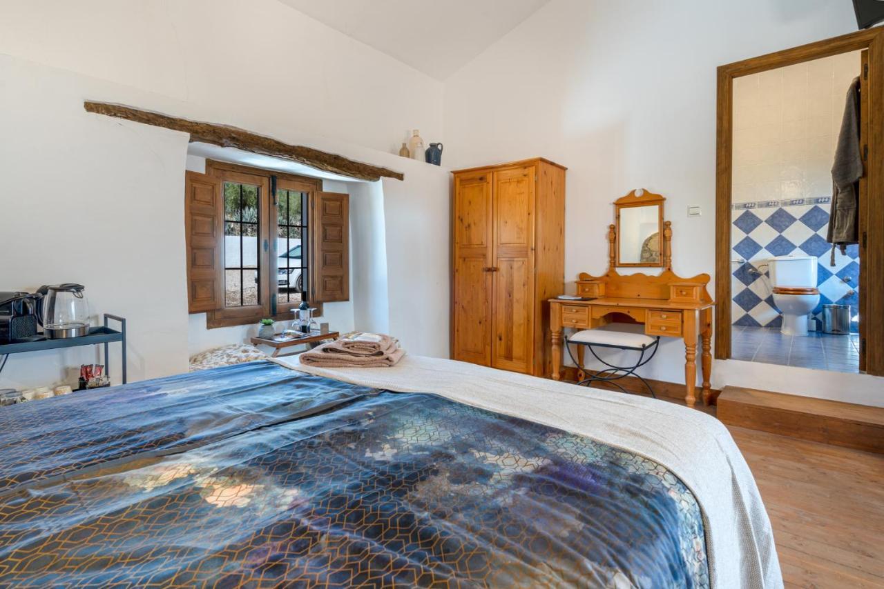 Hacienda La Buena Vida B&B En Appartementen Algarinejo Buitenkant foto